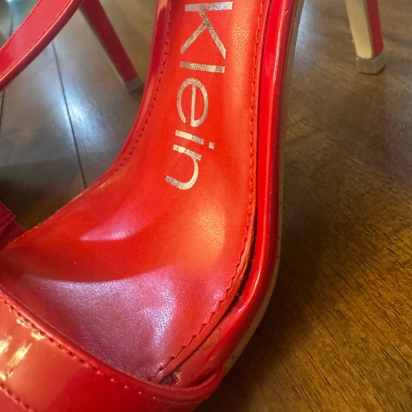 Calvin Klein Red Patent Leather Heels Size 8 Women’s Strappy Sandals Stiletto - Picture 10 of 10
